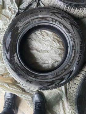 Гуми Зимни 215/65R16, снимка 8