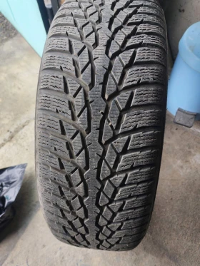 Гуми Зимни 215/65R16, снимка 2