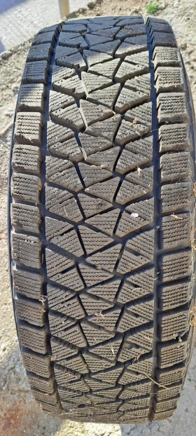 Гуми с джанти Bridgestone 235/75R15, снимка 5 - Гуми и джанти - 47612591