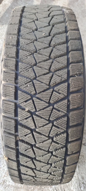 Гуми с джанти Bridgestone 235/75R15, снимка 6 - Гуми и джанти - 47612591