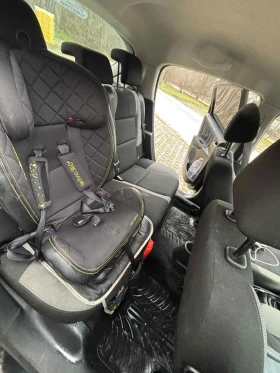 Peugeot 207 1.4i  73 ps стария мотор , GAZ, снимка 5