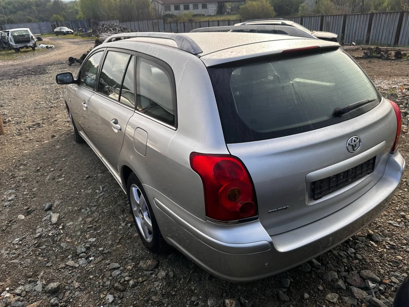 Toyota Avensis 1.8 VVT-I 129кс. НА ЧАСТИ, снимка 2 - Автомобили и джипове - 52982424