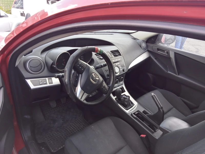 Mazda 3, снимка 4 - Автомобили и джипове - 45613965