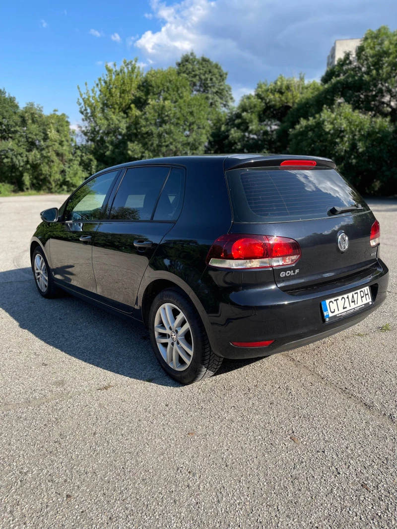 VW Golf 1.6 BiFuel Фабрична газ, снимка 7 - Автомобили и джипове - 47319228