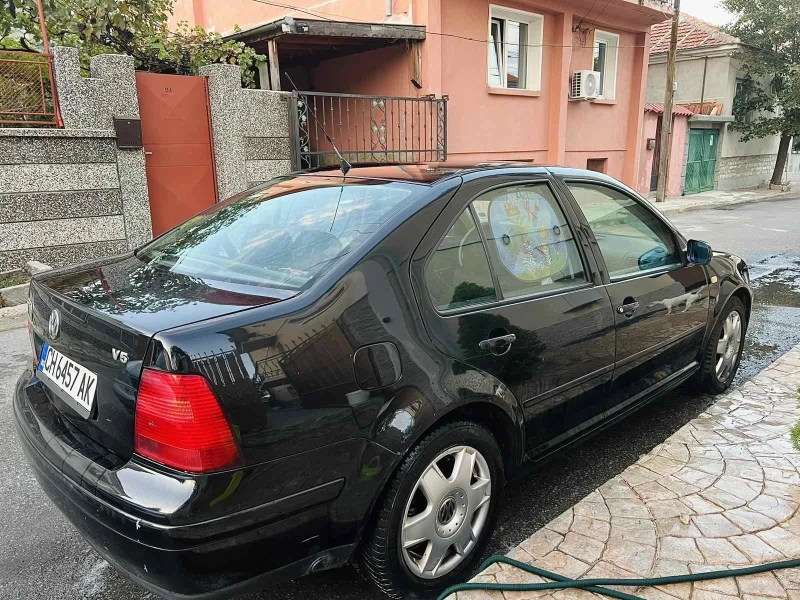 VW Bora 2.3 V5, снимка 2 - Автомобили и джипове - 47154728