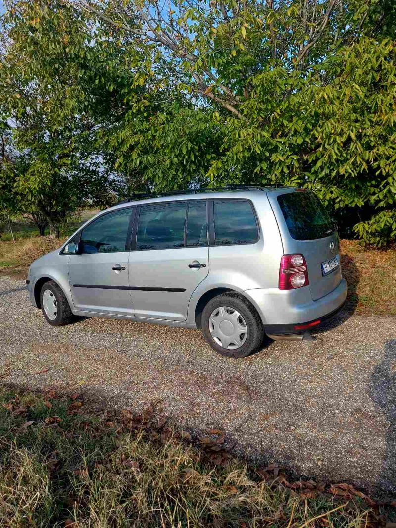 VW Touran Ecofuel, снимка 4 - Автомобили и джипове - 47561747