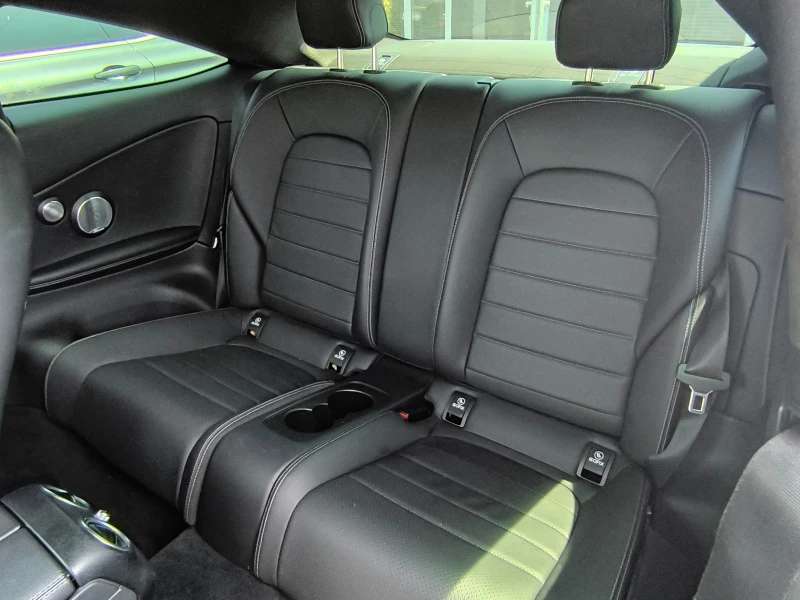 Mercedes-Benz C 300 AMG Line, снимка 12 - Автомобили и джипове - 51130153
