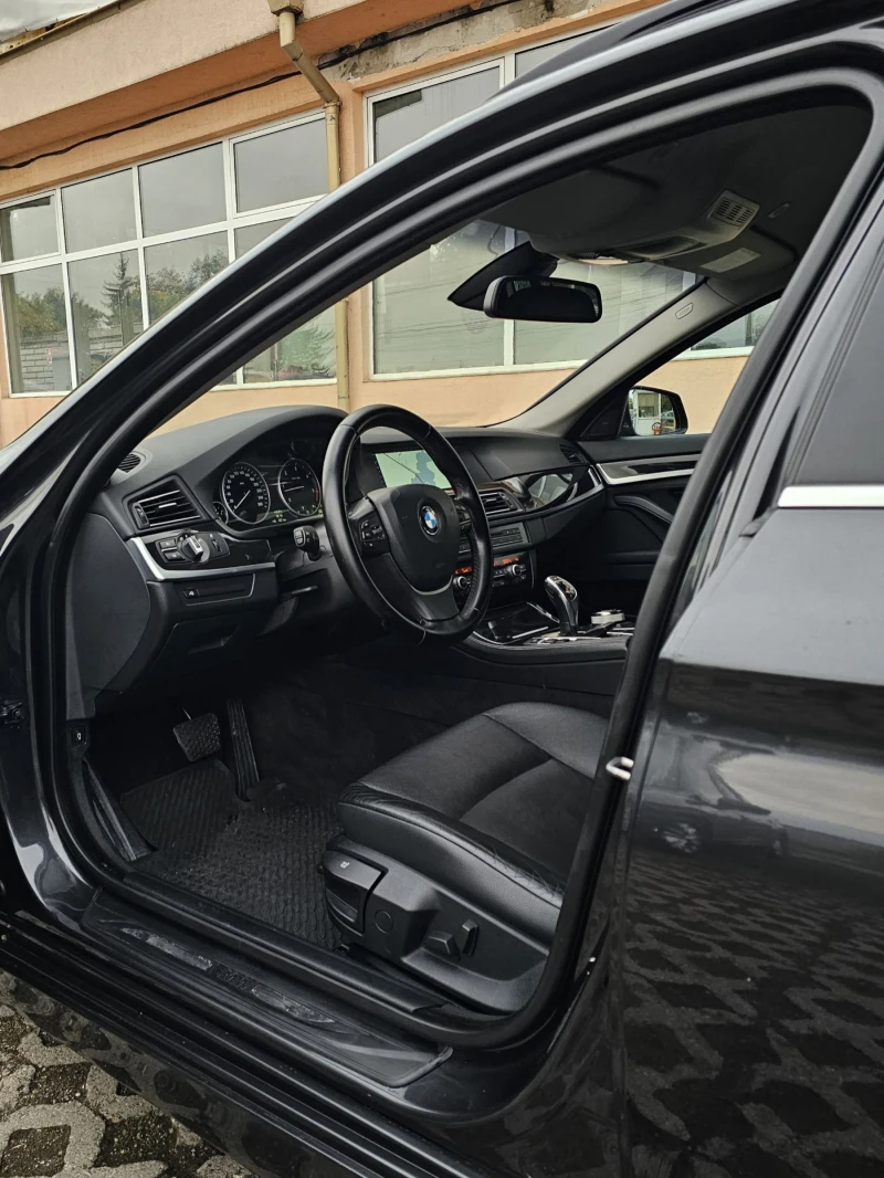 BMW 530 d xDrive Touring 258к.с. Keyless Обслужен, снимка 7 - Автомобили и джипове - 51937152