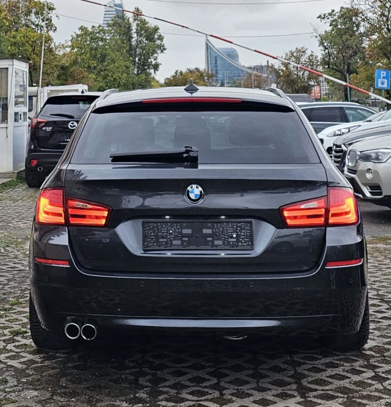 BMW 530 d xDrive Touring 258к.с. Keyless Обслужен, снимка 5 - Автомобили и джипове - 51937152
