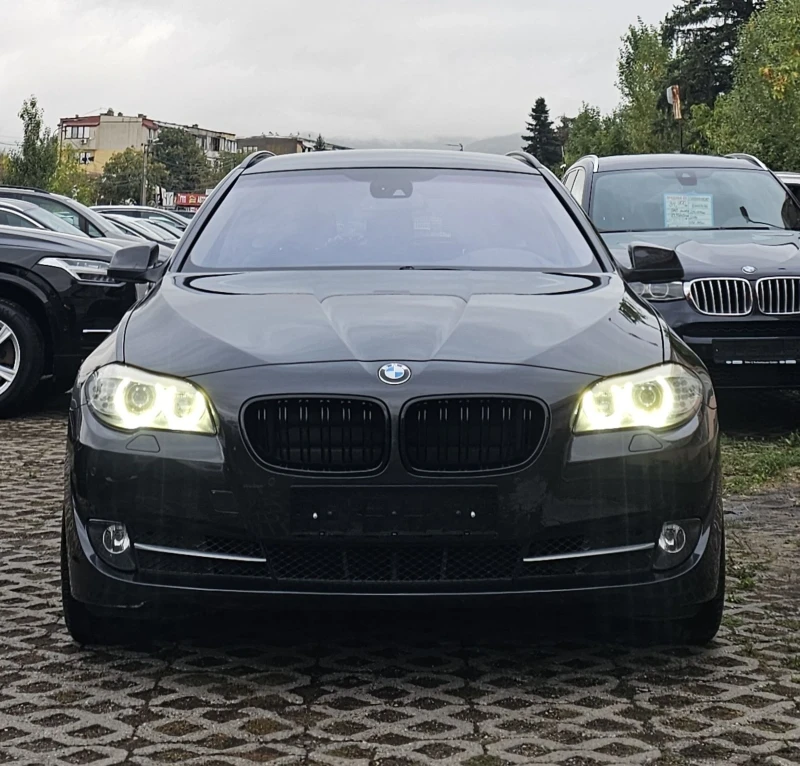 BMW 530 d xDrive Touring 258к.с. Keyless Обслужен, снимка 2 - Автомобили и джипове - 51937152