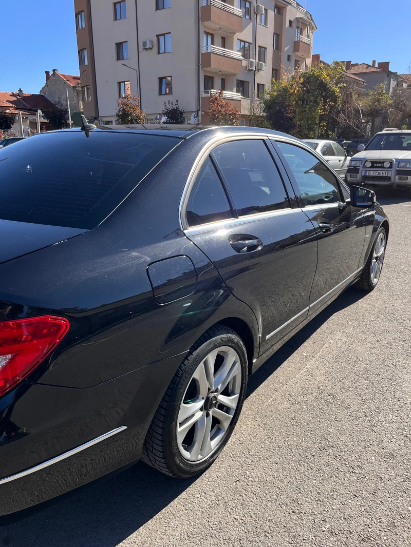Mercedes-Benz C 220 AVANTGARDE/ Всички екстри/Доказуеми км., снимка 8 - Автомобили и джипове - 52272601