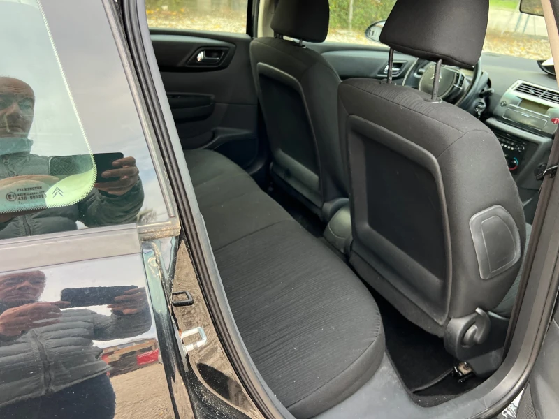 Citroen C4 1.6 HDI FACELIFT, снимка 12 - Автомобили и джипове - 52390735