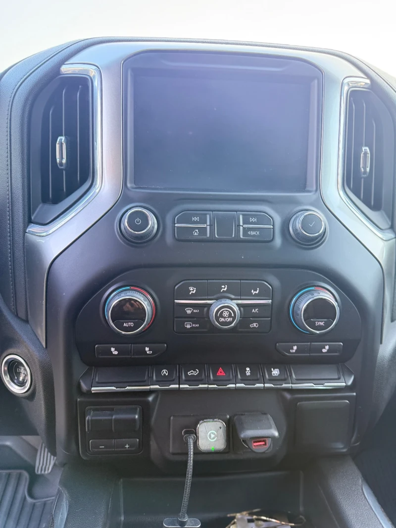 Chevrolet Silverado RST 1500, снимка 16 - Автомобили и джипове - 53142313