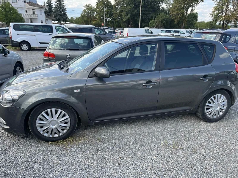 Kia Ceed Ceed, снимка 4 - Автомобили и джипове - 53222022