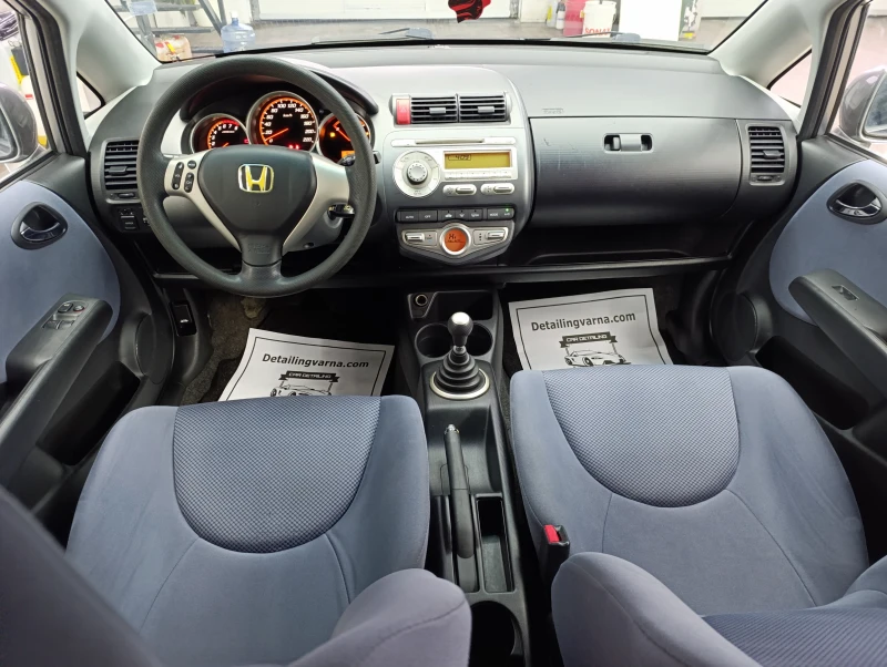 Honda Jazz 1.4i 16V 83к.с., снимка 12 - Автомобили и джипове - 53371162