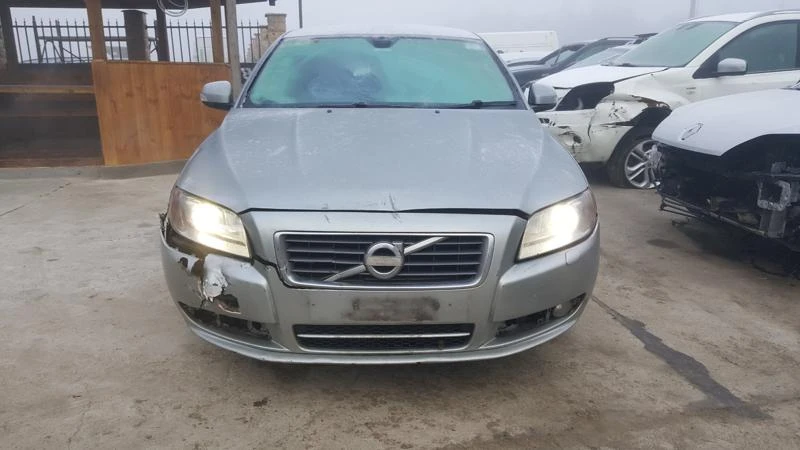 Volvo S80 2.4D5.183.205ks - [1] 