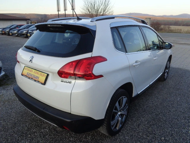 Peugeot 2008 1.6i ALLURE - изображение 5