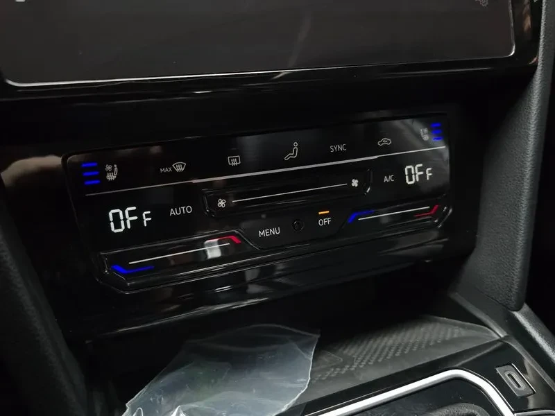 VW Passat 2.0 Tdi Prestige, снимка 17 - Автомобили и джипове - 55702416