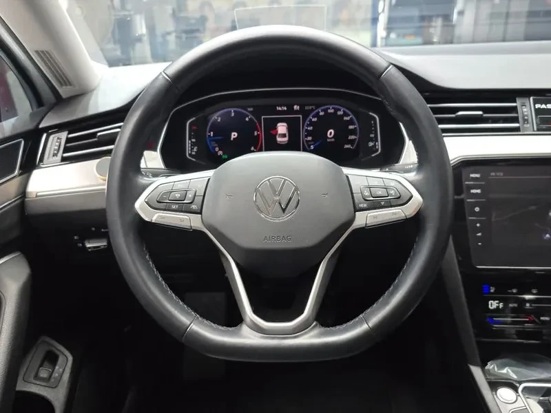 VW Passat 2.0 Tdi Prestige, снимка 13 - Автомобили и джипове - 55702416