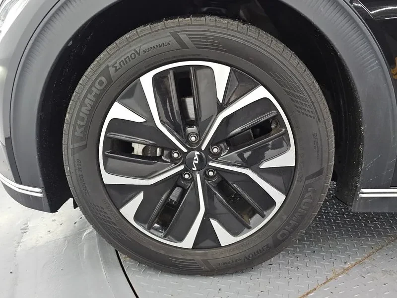 Kia EV6  Long Range 4Wd Air, снимка 5 - Автомобили и джипове - 55926334