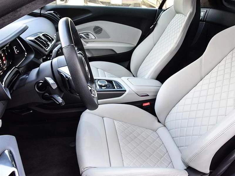 Audi R8 V10 PERFORMANCE * КРАЙНА ЦЕНА* , снимка 7 - Автомобили и джипове - 56654981