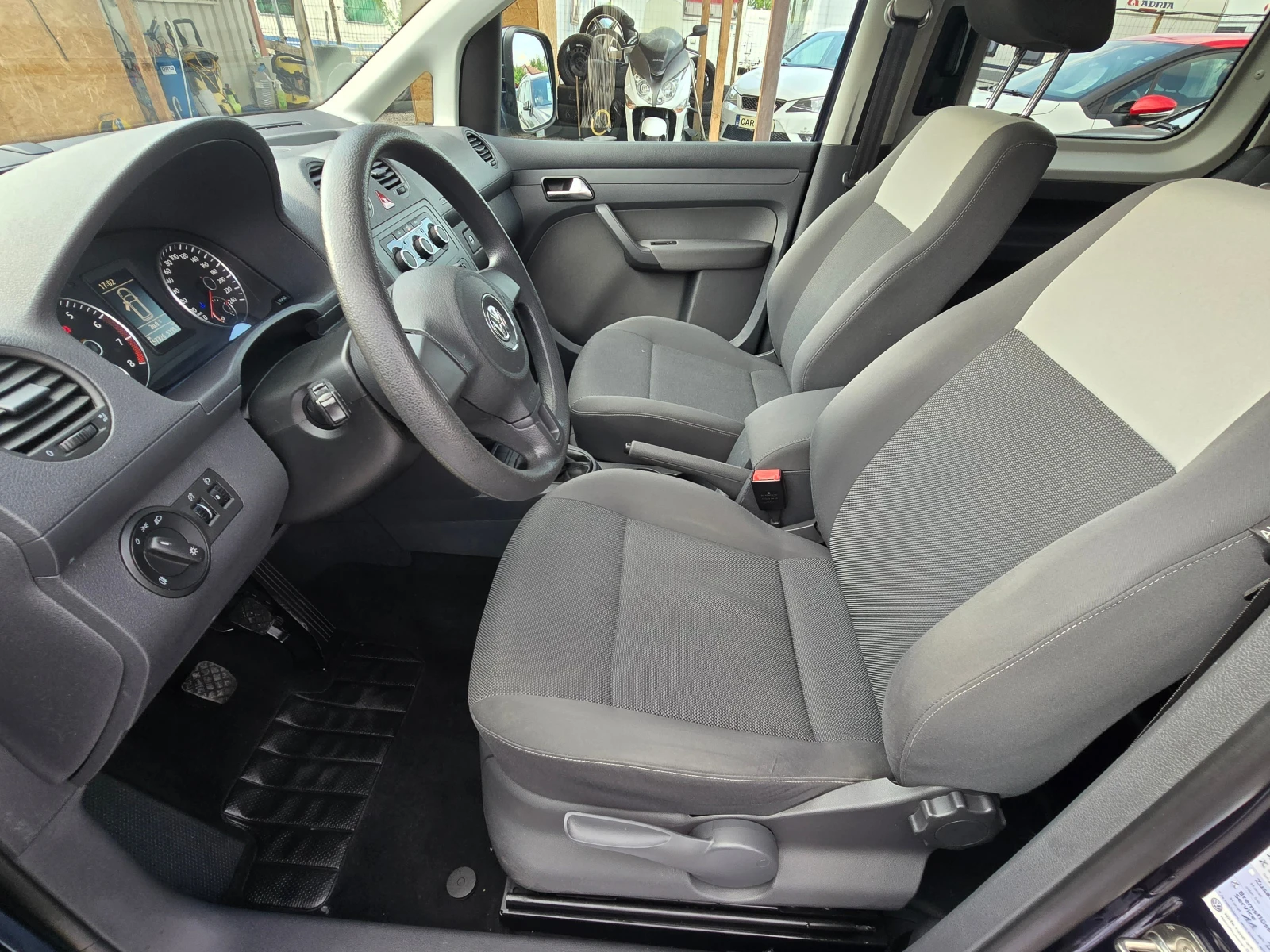 VW Caddy 2.0i/EcoFuel// | Mobile.bg   11