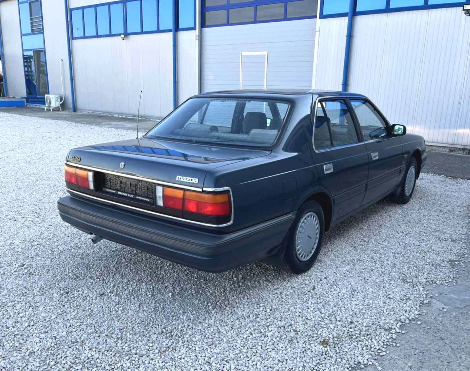 Mazda 929  - изображение 4