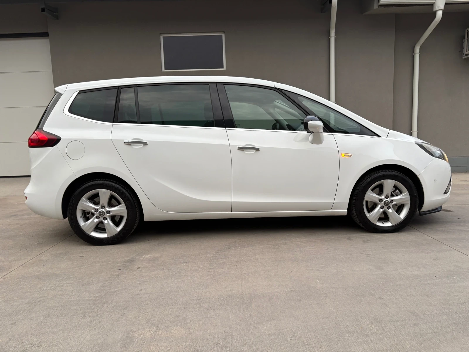 Opel Zafira 2.0CDTI 165hp Cosmo Panorama Automat 7 места Bike  - изображение 9