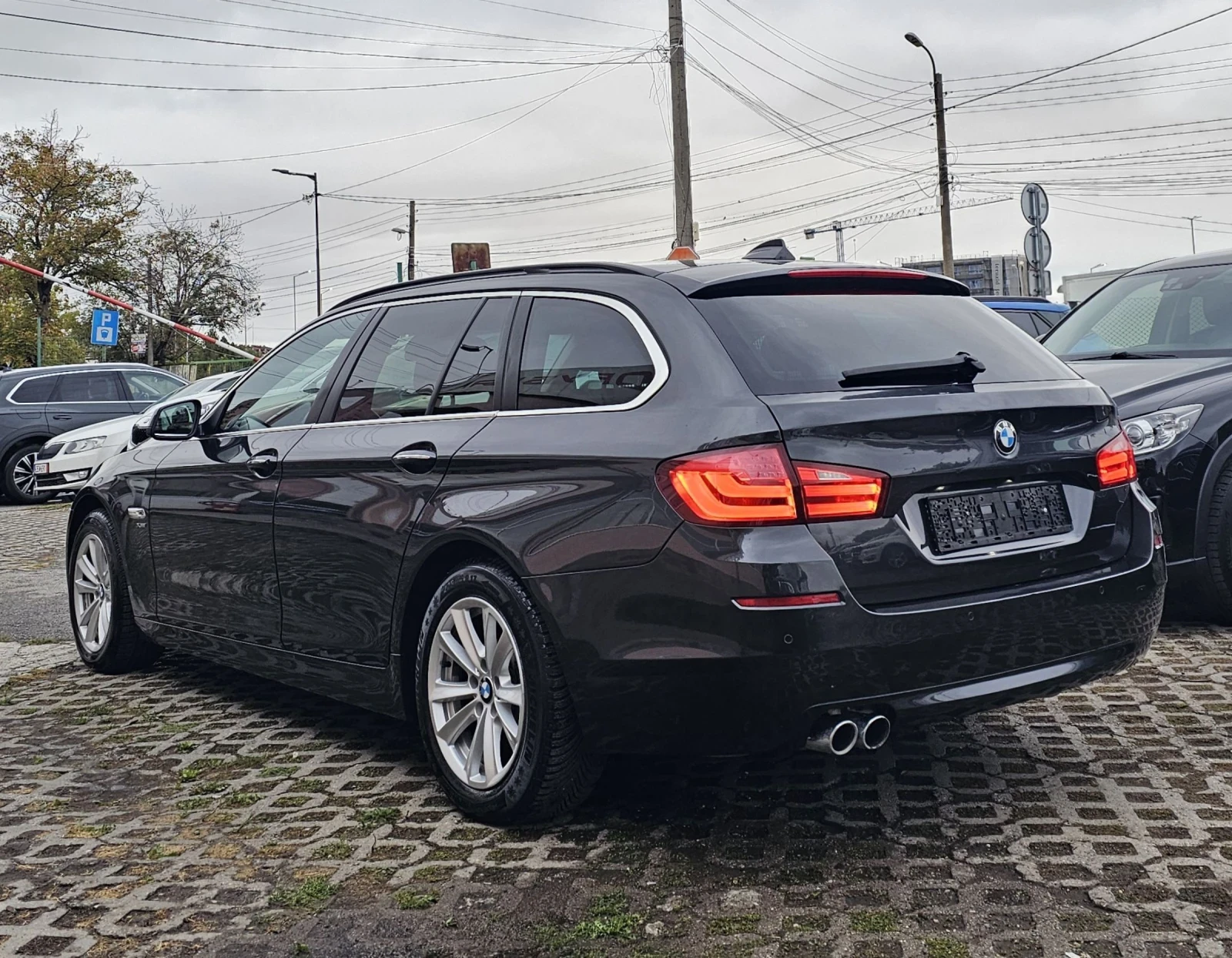 BMW 530 d xDrive Touring 258к.с. Keyless Обслужен - изображение 4