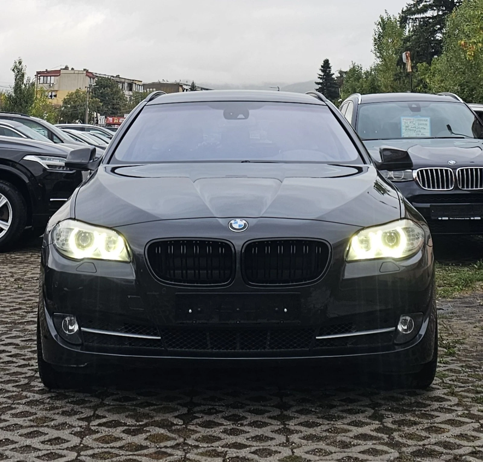 BMW 530 d xDrive Touring 258к.с. Keyless Обслужен - изображение 2