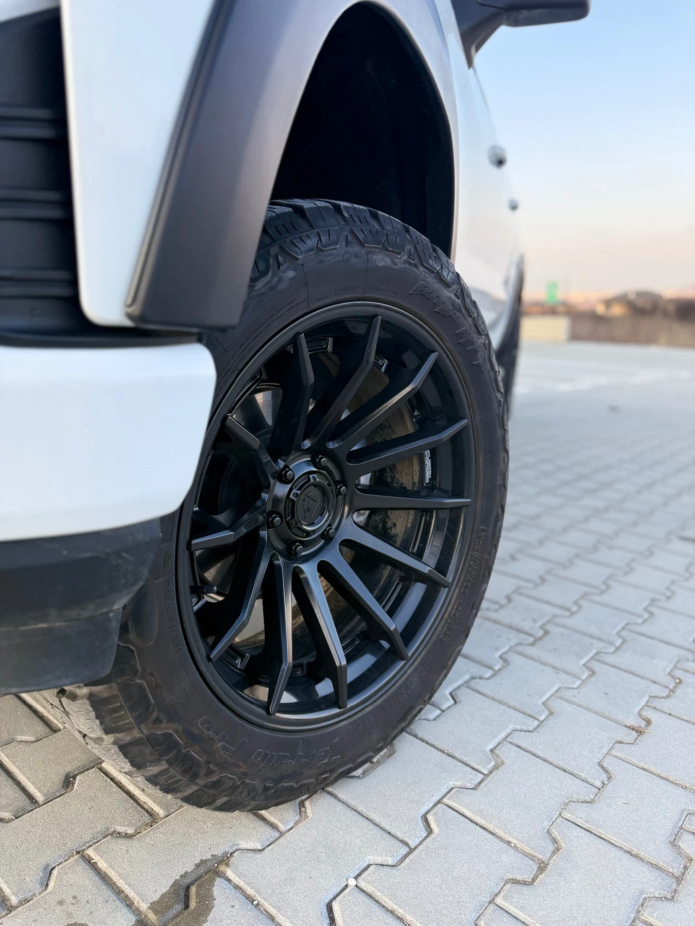 Chevrolet Silverado RST 1500 - изображение 7