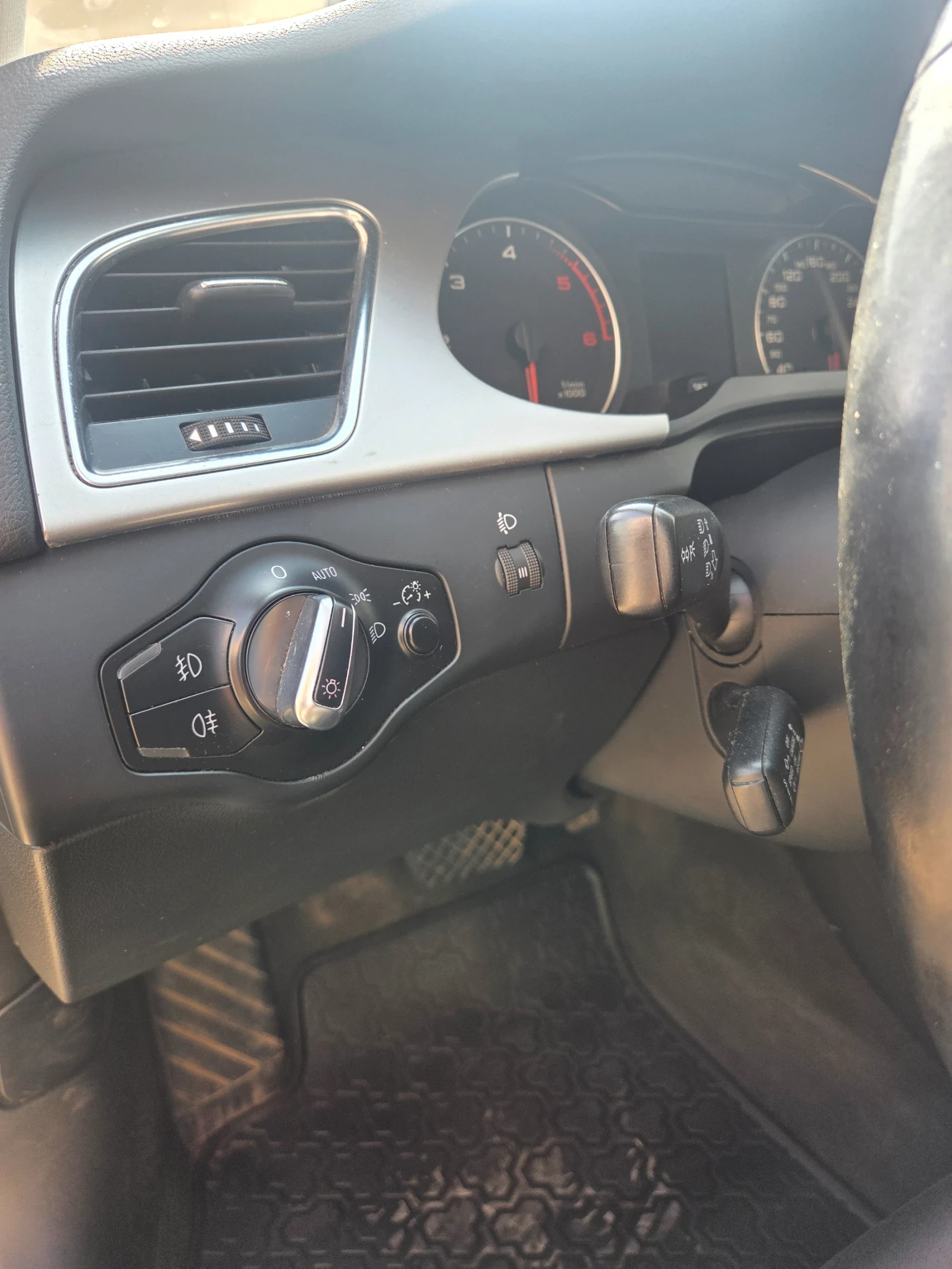 Audi A4 2.0 tdi 143, снимка 11 - Автомобили и джипове - 53866866