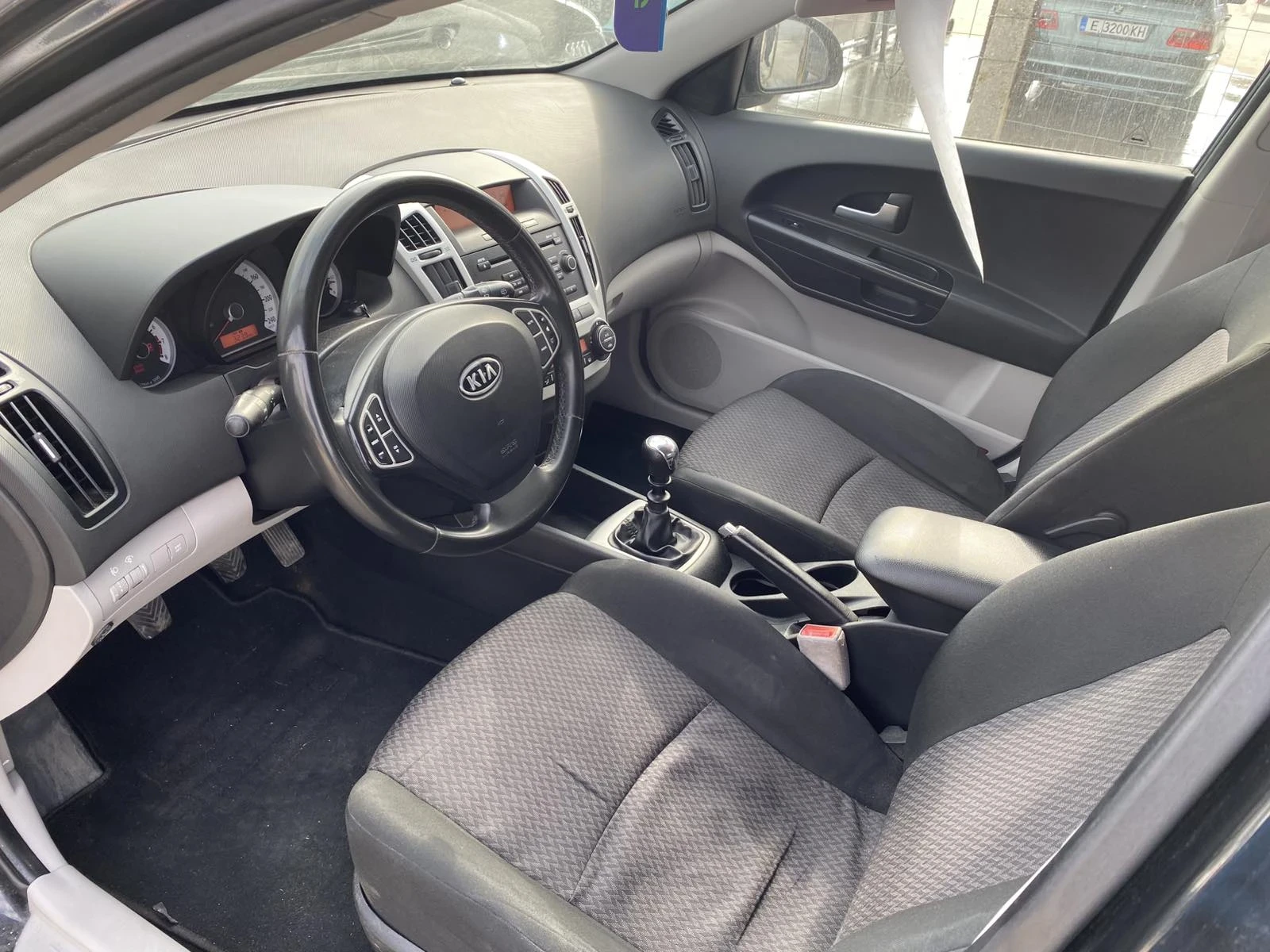 Kia Ceed 1.6 16v БЕНЗИН ГАЗ, снимка 8 - Автомобили и джипове - 53932217