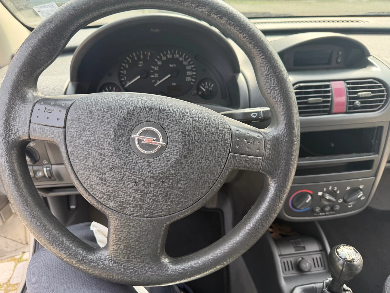 Opel Corsa, снимка 10 - Автомобили и джипове - 54115992