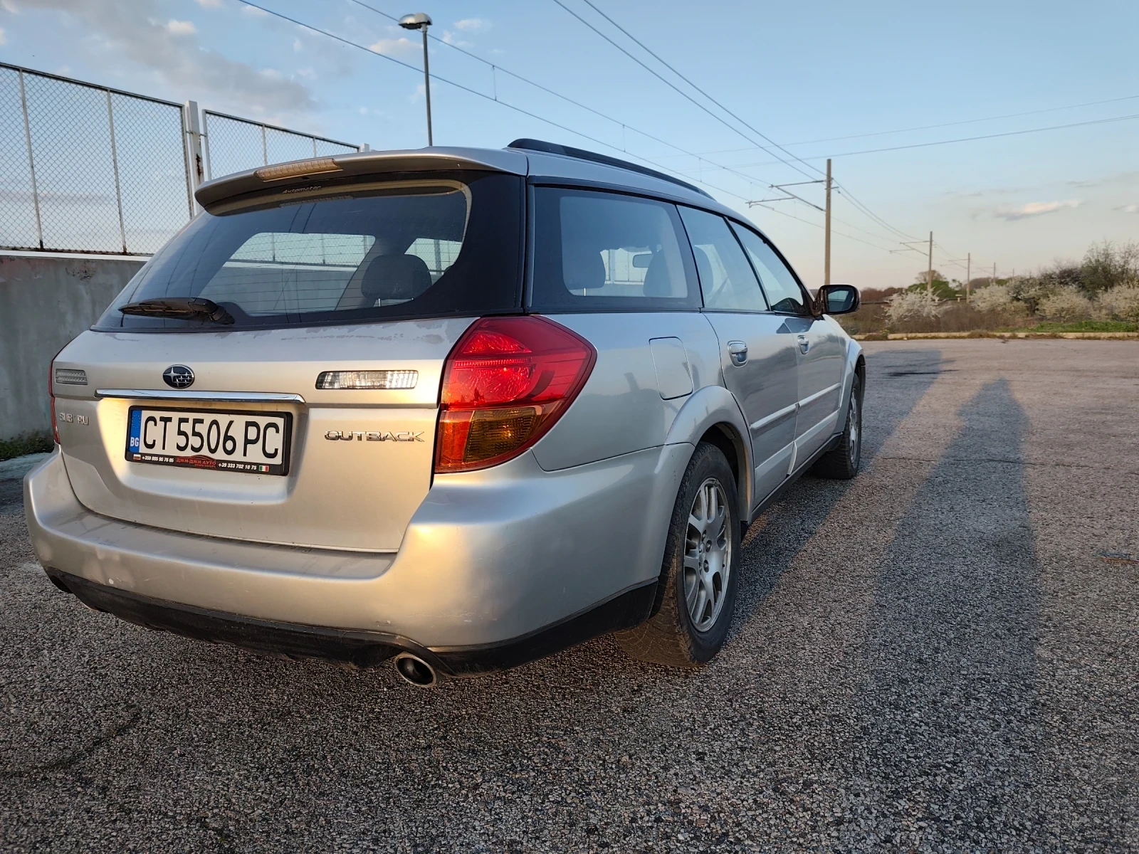 Subaru Outback Subaru Outback 2.5, снимка 10 - Автомобили и джипове - 54152115