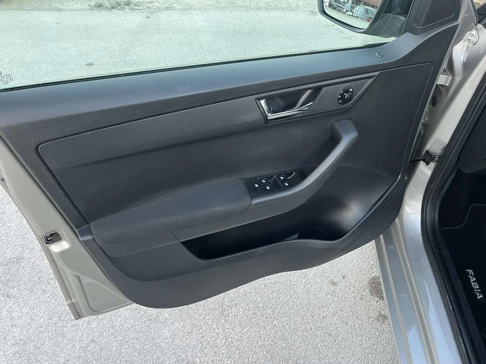 Skoda Fabia 1.4TDI EURO 6B  КЛИМАТИК АВТОПИЛОТ  ВНОС ИТАЛИЯ, снимка 7 - Автомобили и джипове - 54163122