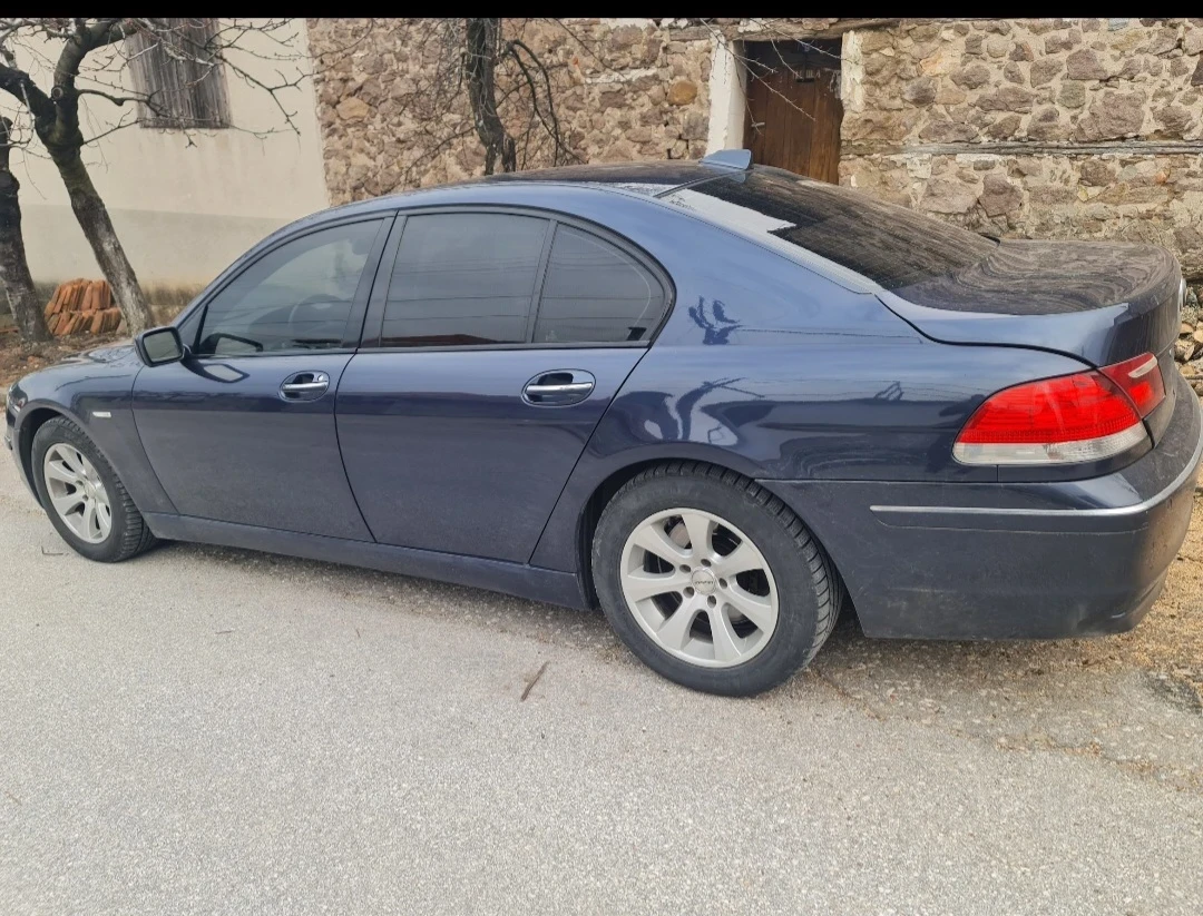 BMW 750, снимка 2 - Автомобили и джипове - 54180052