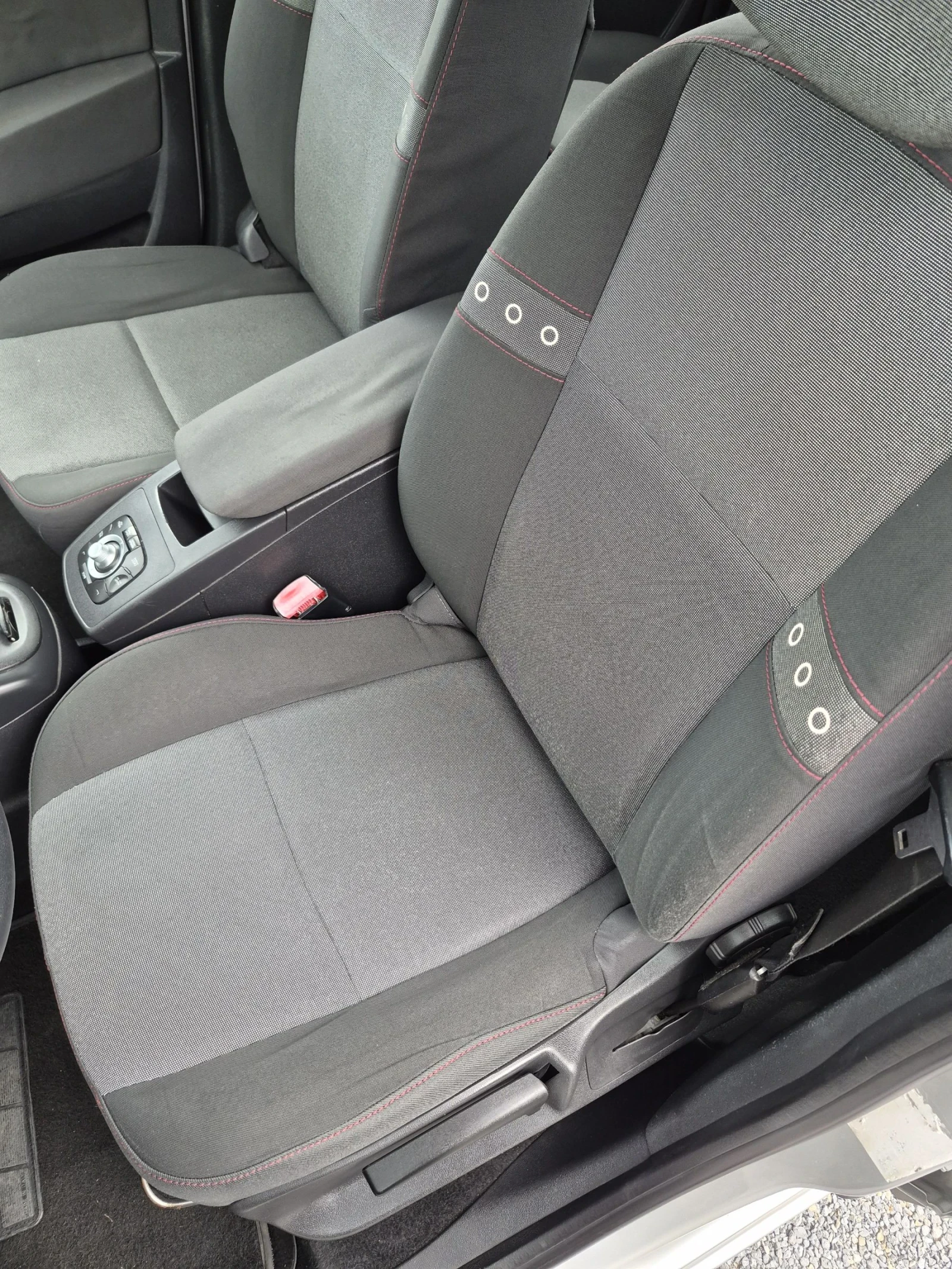 Renault Scenic 1.6i ГАЗ Xmod Evro 5, снимка 10 - Автомобили и джипове - 54782536