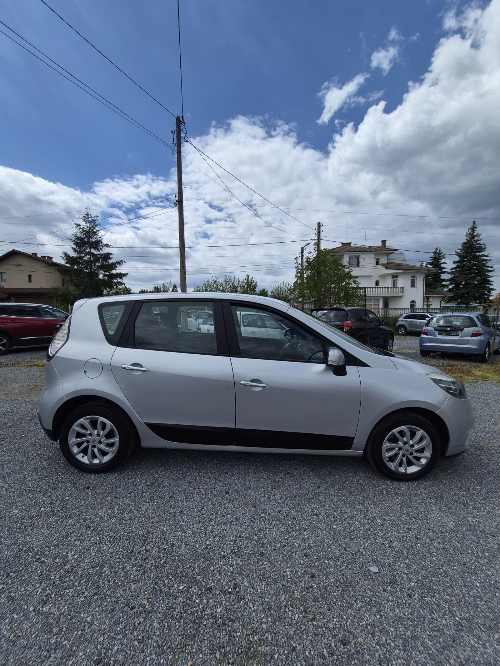 Renault Scenic 1.6i ГАЗ Xmod Evro 5, снимка 8 - Автомобили и джипове - 54782536