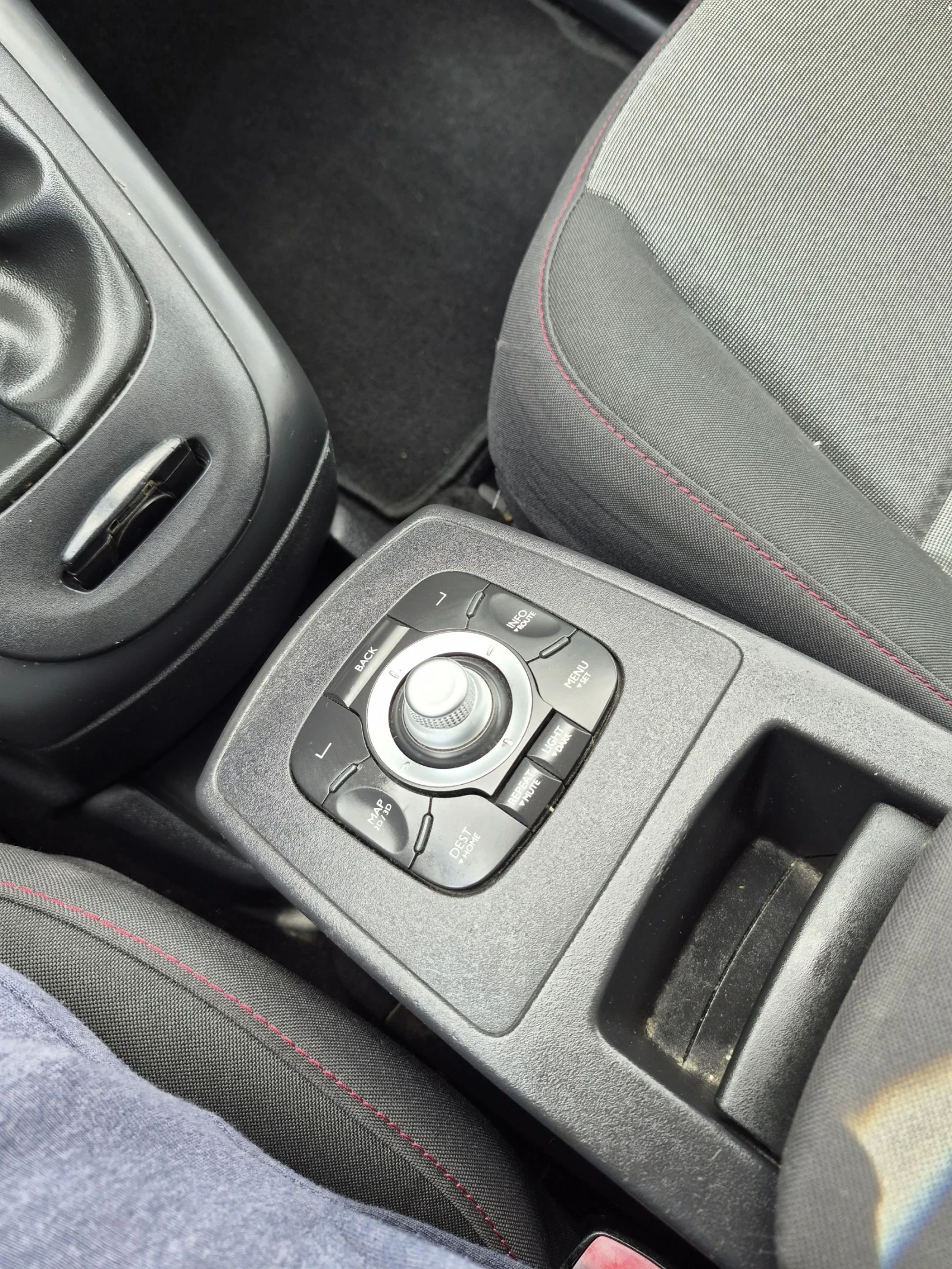 Renault Scenic 1.6i ГАЗ Xmod Evro 5, снимка 16 - Автомобили и джипове - 54782536