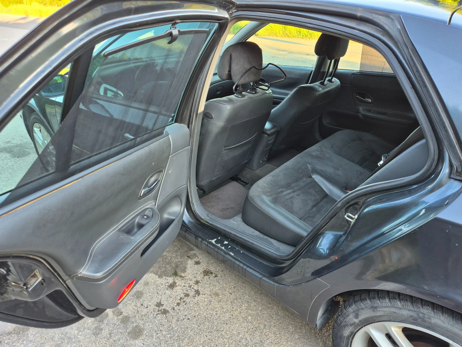 Renault Laguna 2.0i Turbo F4Rt, снимка 9 - Автомобили и джипове - 54598609