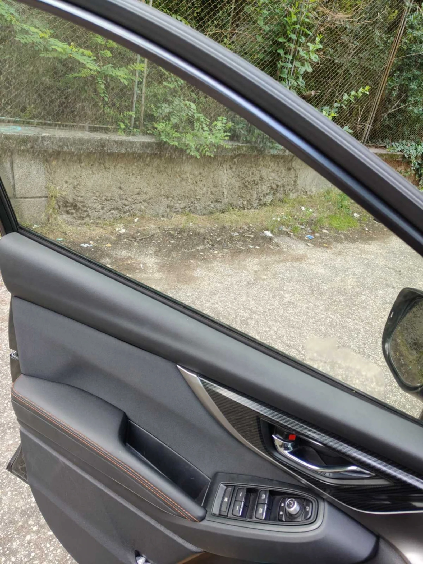 Subaru XV 58600км! Пълна сервизна история , снимка 11 - Автомобили и джипове - 54782741
