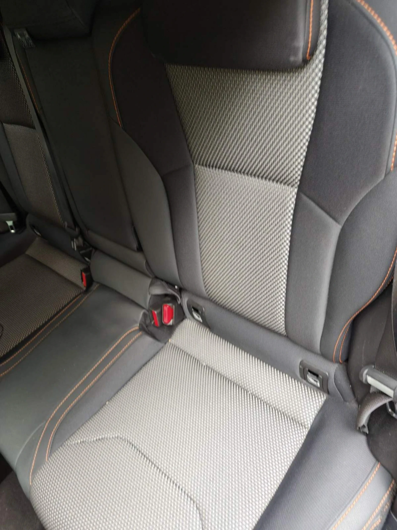 Subaru XV 58600км! Пълна сервизна история , снимка 13 - Автомобили и джипове - 54782741