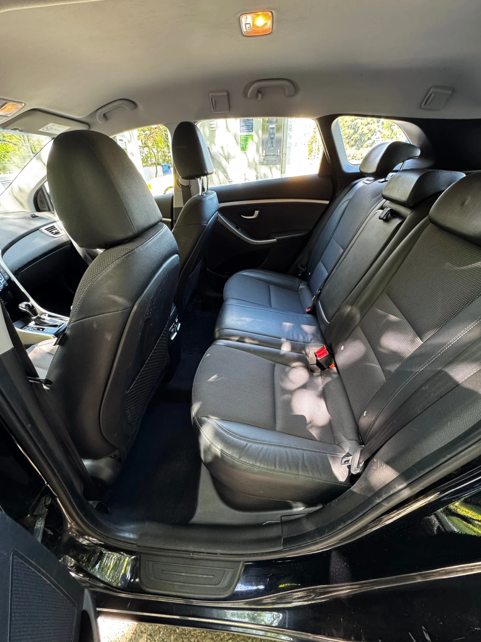 Hyundai I30 Кожа Автомат Нави Камера Фейс, снимка 14 - Автомобили и джипове - 54942856