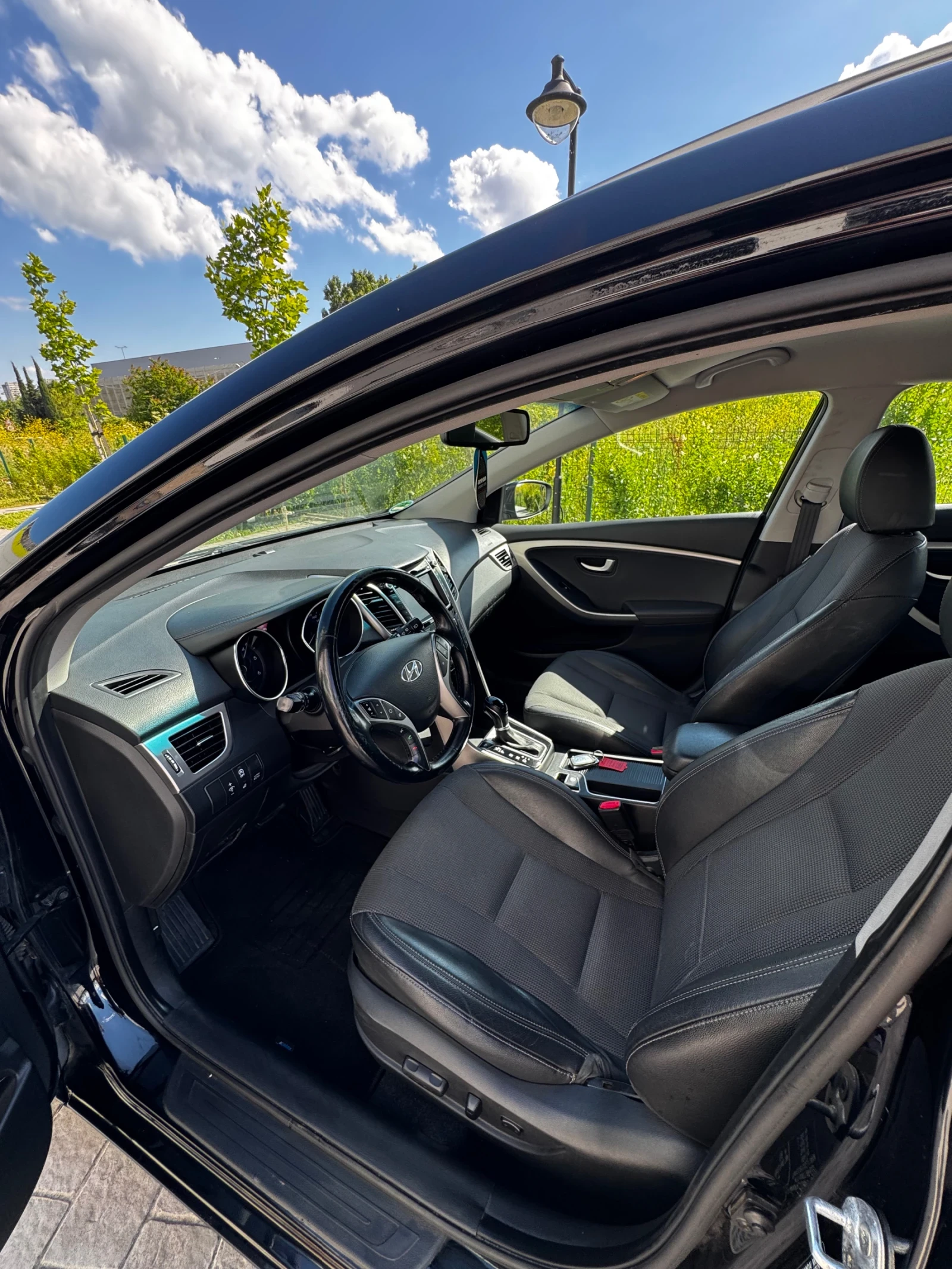 Hyundai I30 Кожа Автомат Нави Камера Фейс, снимка 11 - Автомобили и джипове - 54942856