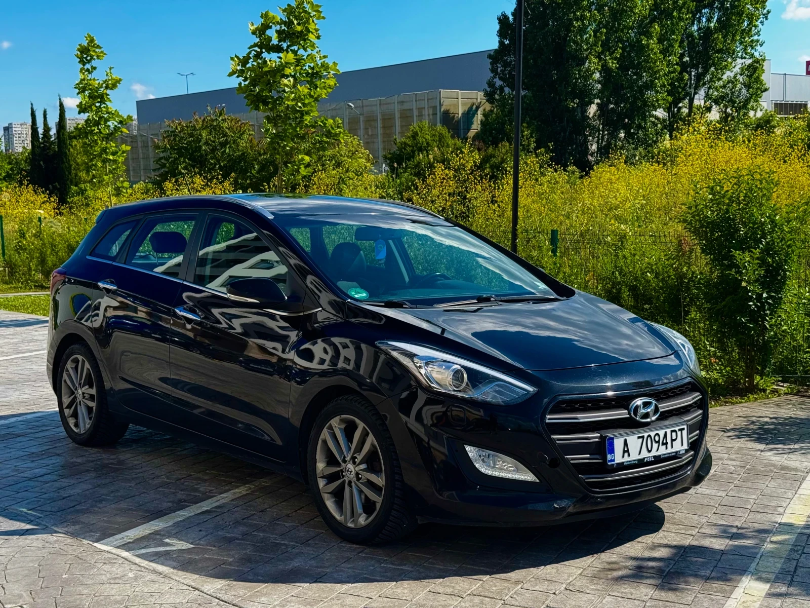 Hyundai I30 Кожа Автомат Нави Камера Фейс, снимка 7 - Автомобили и джипове - 54942856