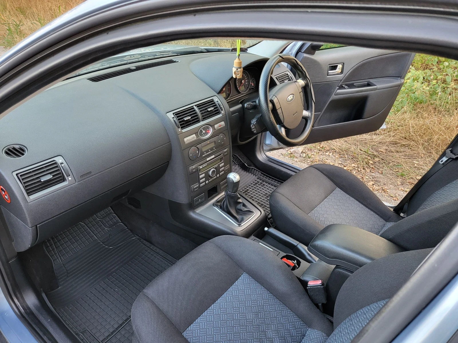 Ford Mondeo Десен волан отличен автомобил, снимка 12 - Автомобили и джипове - 55436903