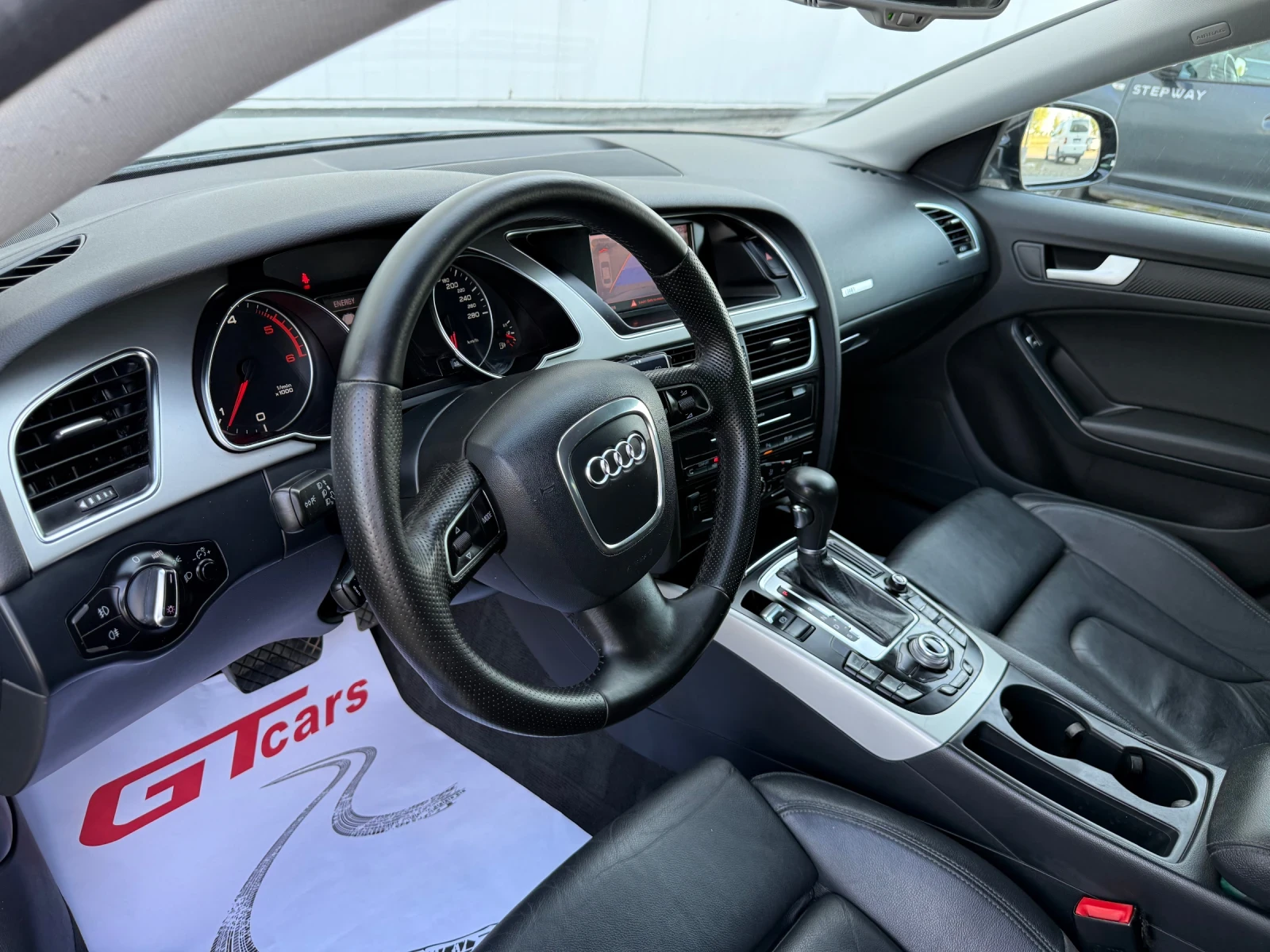 Audi A5 SPORTBACK 2.0TDI S-LINE, снимка 10 - Автомобили и джипове - 55565935