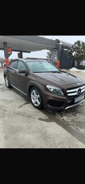 Mercedes-Benz GLA 220 