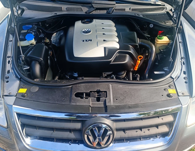 VW Touareg  2.5TDI/SPORT, снимка 9 - Автомобили и джипове - 47237016